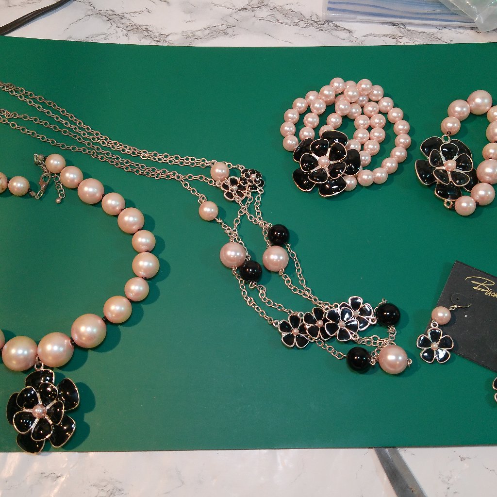 Birch Hill Faux Pearl Necklace Bracelet Earrings Set (321)